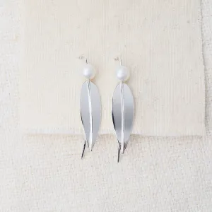 Long Leaf with Pearl Earrings